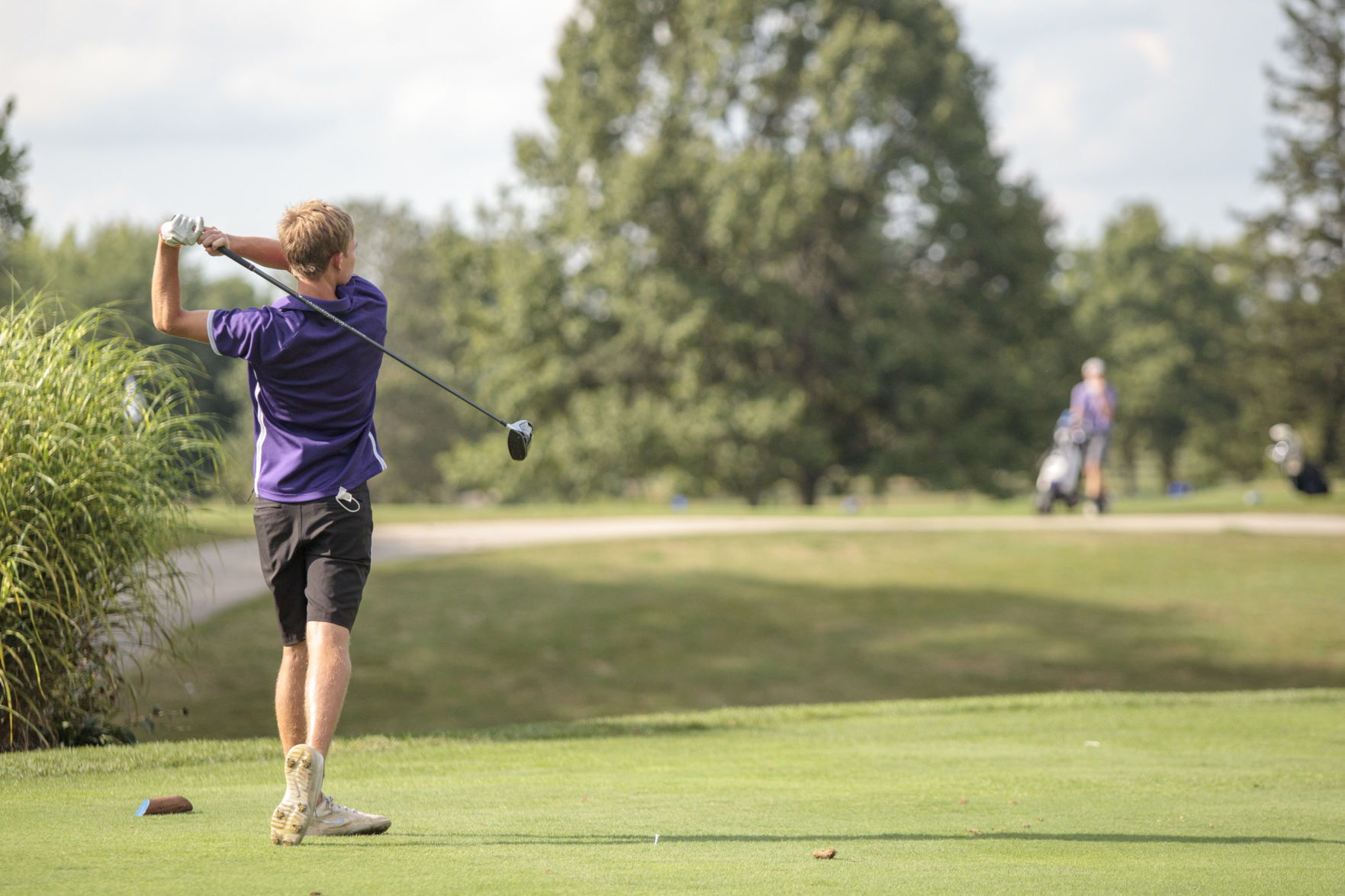 GALLERY-boys-golf-082620-30.jpg